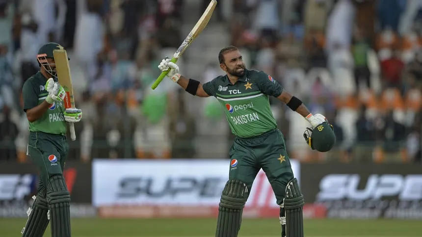 Babar and Iftikhar punish Nepal as Pakistan score 342-6