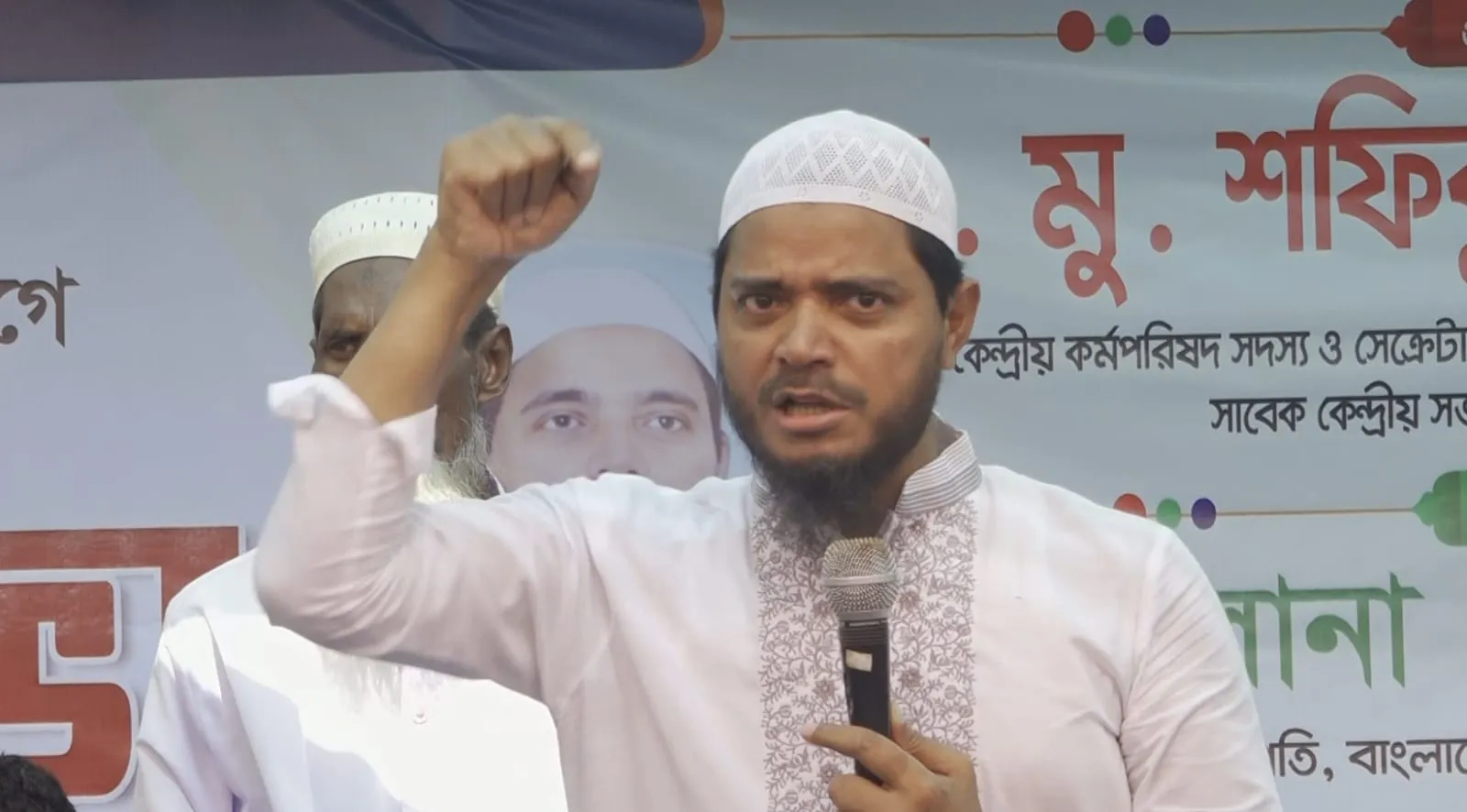 জনগণের নির্বাচিত নেতা কখনো পালিয়ে যায় না: ডক্টর শফিকুল ইসলাম মাসুদ