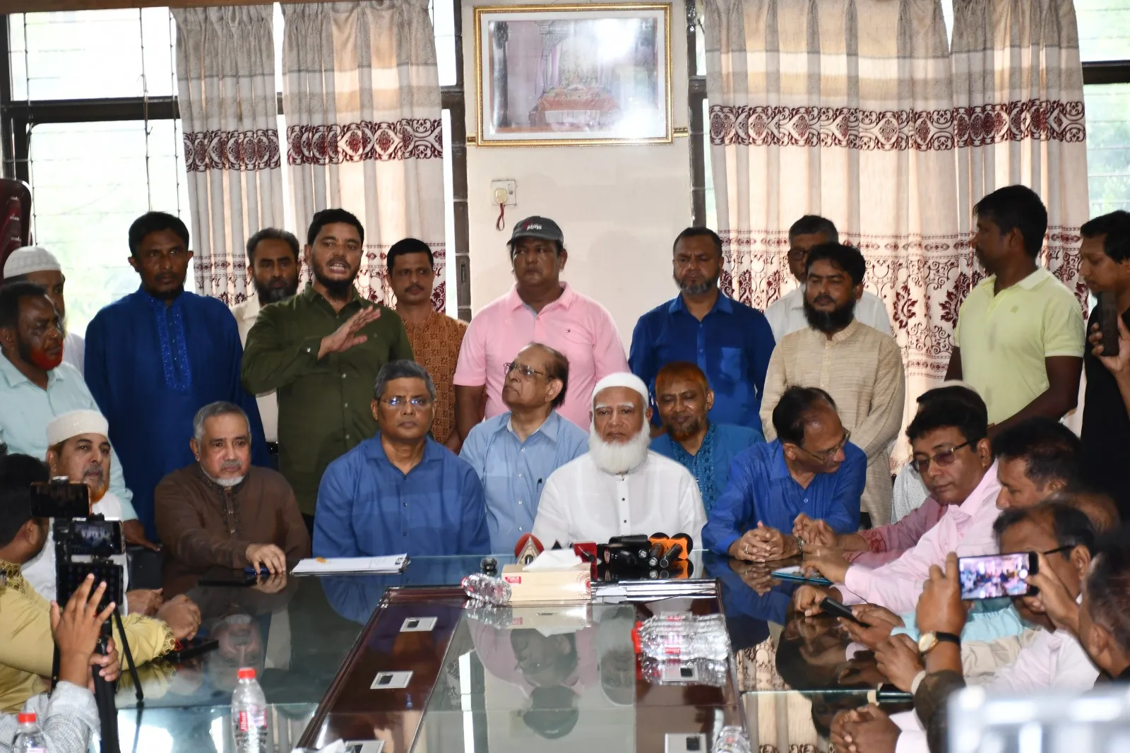 শুধু মন্দির নয়, কোনো ব্যক্তি যদি নিরাপত্তাহীন থাকে আমরা পাশে দাড়াবো : ডা.শফিকুর রহমান