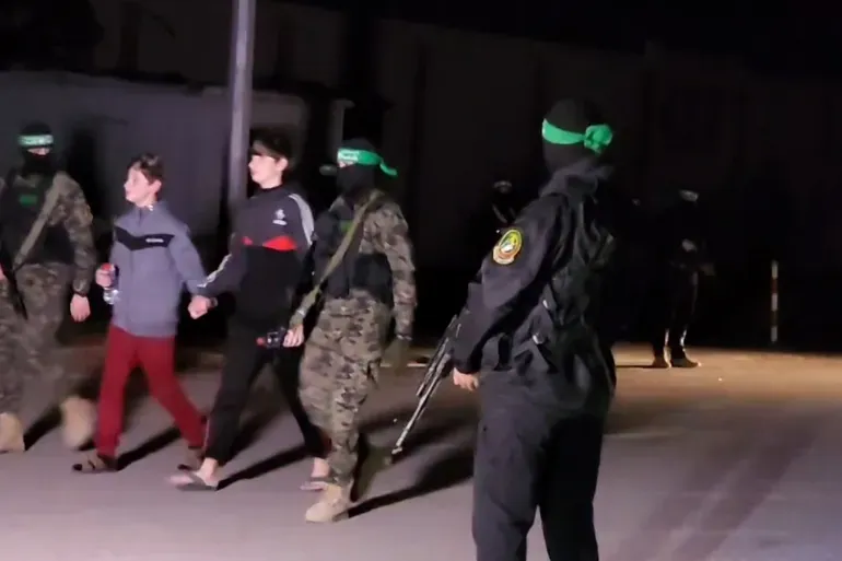 وفود حماس وقطر وأميركا تصل القاهرة لبحث الصفقة وإسرائيل ترفض إنهاء الحرب