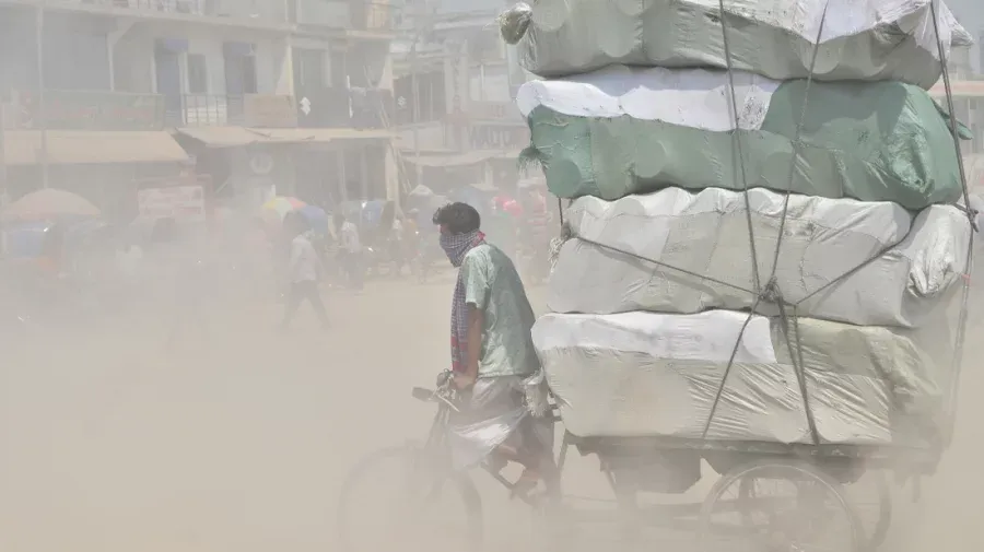 ঢাকার বাতাসের মানের অবনতি
