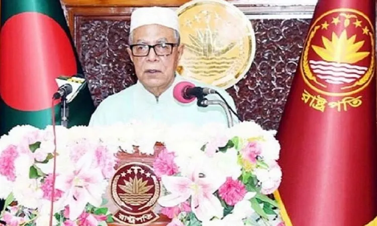 সাবধানতা অবলম্বন না করলে পরিস্থিতি খারাপ হতে পারে : রাষ্ট্রপতি