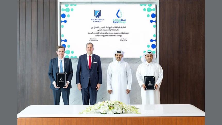 قطر للطاقة وإكسليريت يوقعان اتفاقا لتوريد الغاز الطبيعي المسال إلى بنغلاديش لمدة 15 عامًا
