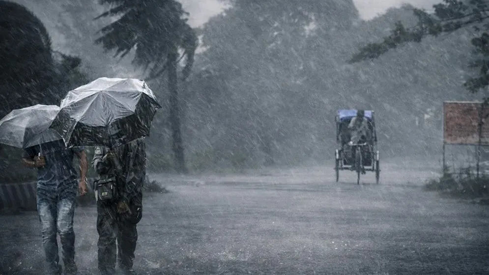 ৭ অঞ্চলের ওপর দিয়ে ৮০ কিলোমিটার বেগে দমকা হাওয়ার আভাস