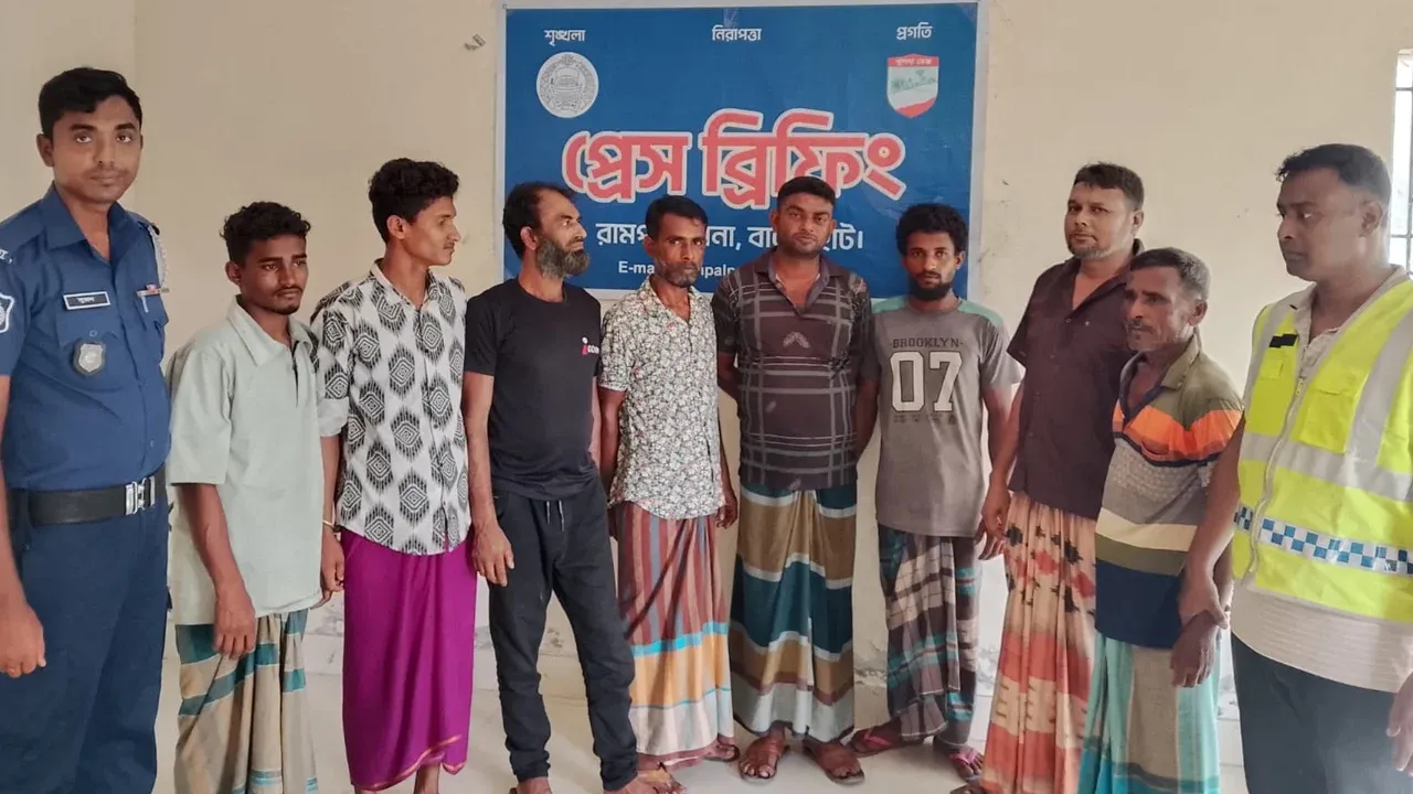 রামপালে ইয়াবাসহ ৮ যুবক আটক