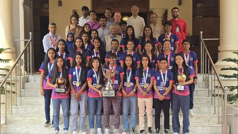 Dr Yunus accords reception to SAFF Women’s Champions