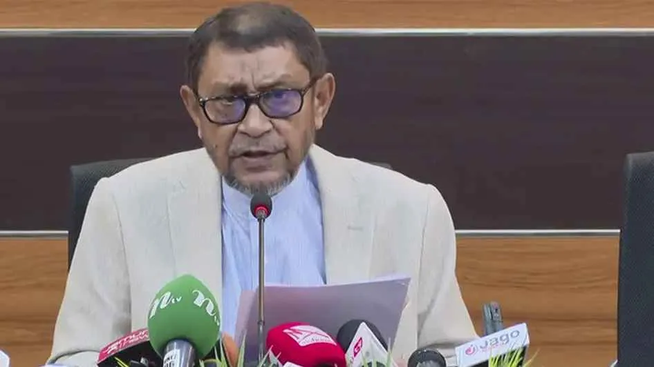 মেধাবী চিকিৎসক থাকার পরও বিদেশে কেন চিকিৎসা নিতে হবে: স্বাস্থ্যমন্ত্রী