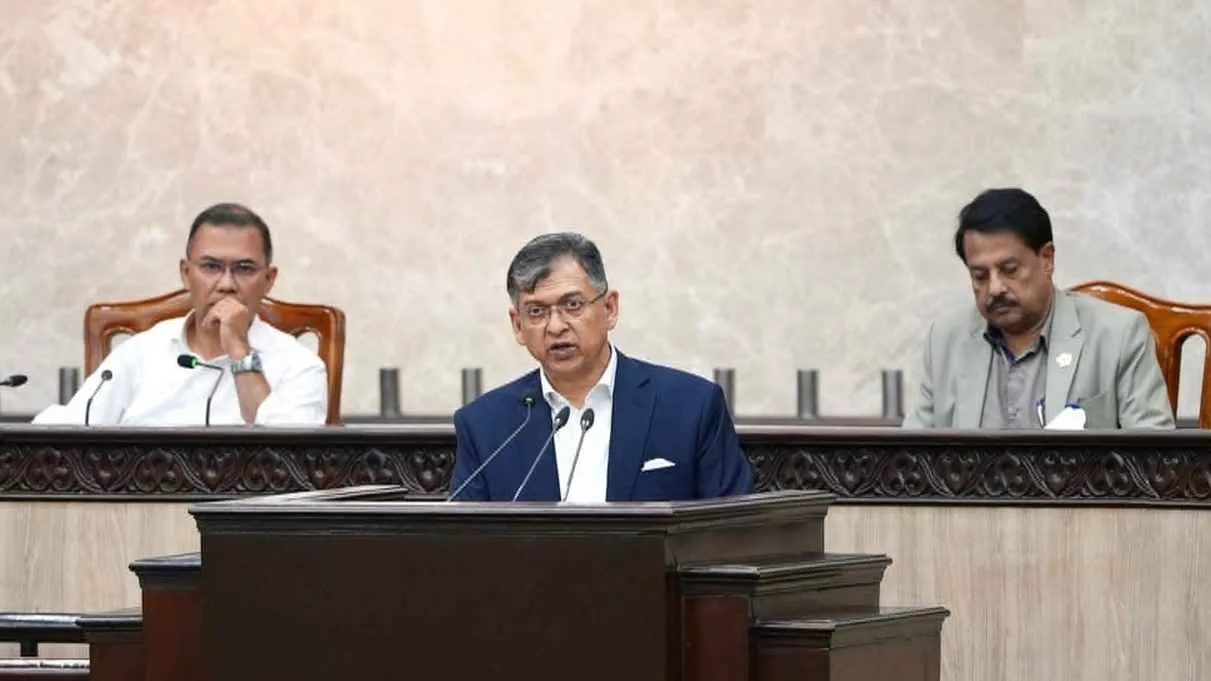 পুলিশের ডিসিপ্লিন রক্ষায় কোনো আপস নয়: স্বরাষ্ট্রমন্ত্রী