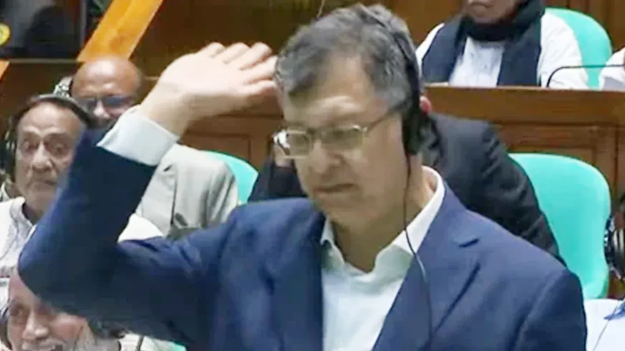 ‘বক্তব্য প্রত্যাহার করলাম, এবার আপনারা খুশি?’
