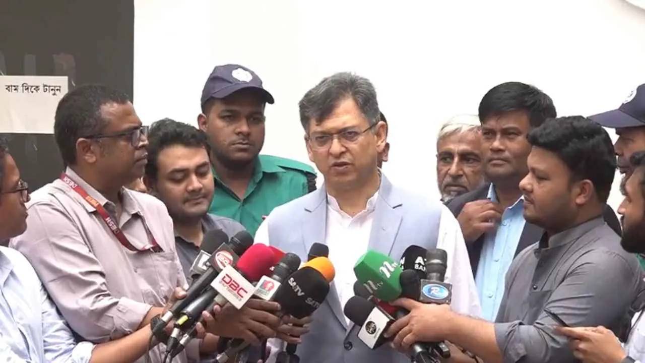 ভোট নিয়ে ধোঁয়াশা কাটাতে প্রধান উপদেষ্টার সাক্ষাৎ চেয়েছে বিএনপি