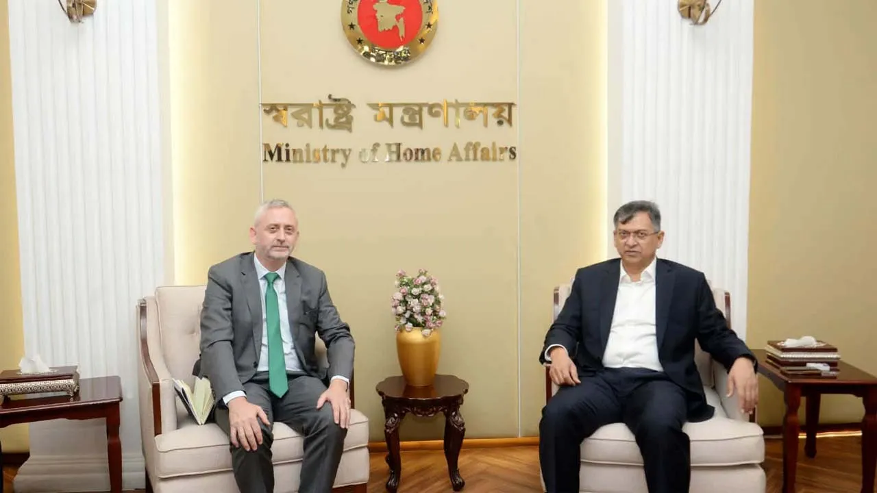 সরকার পুলিশ কমিশন গঠনের পরিকল্পনা করছে : স্বরাষ্ট্রমন্ত্রী