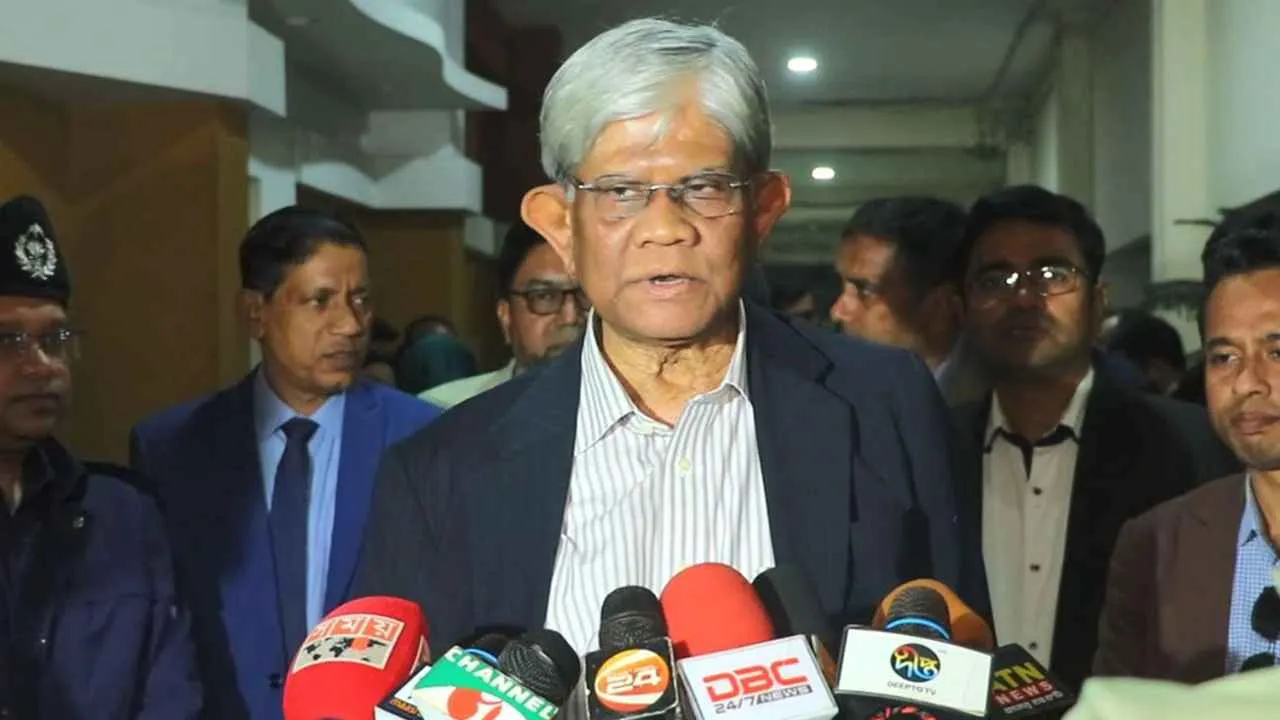বাজেটে থাকছে মহার্ঘ ভাতার বরাদ্দ, জানালেন অর্থ উপদেষ্টা