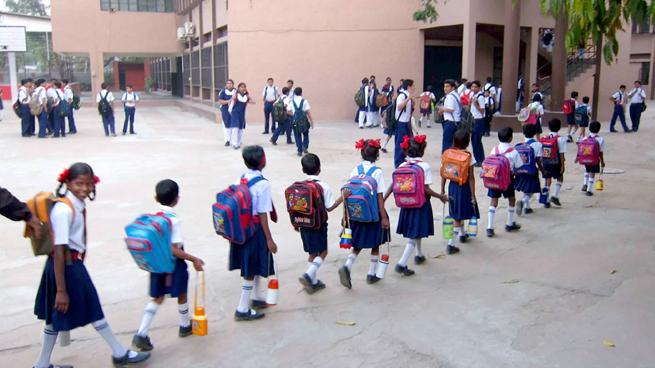 Schoollss