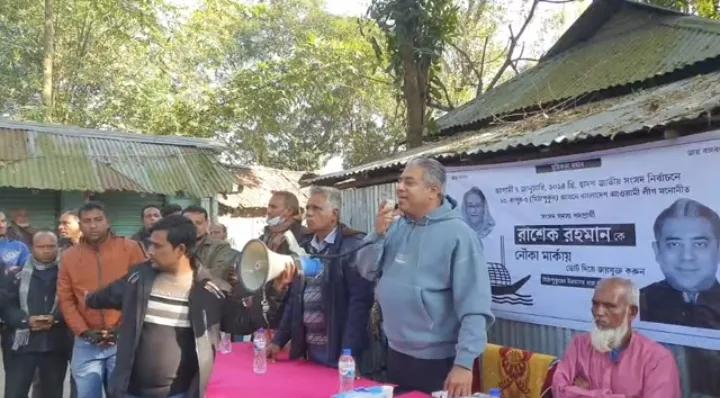 মিঠাপুকুরে তরুণদের কাছে জনপ্রিয়তার শীর্ষে রাশেক রহমান