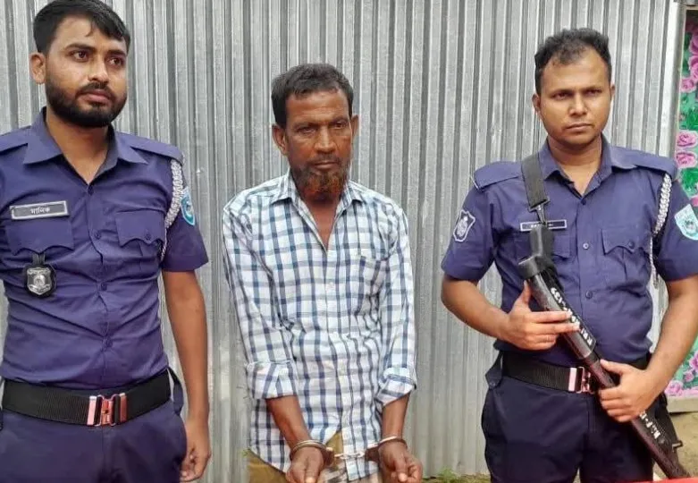 যৌথ বাহিনীর অভিযানে গাঁজা উদ্ধারসহ মাদক কারবারি আটক