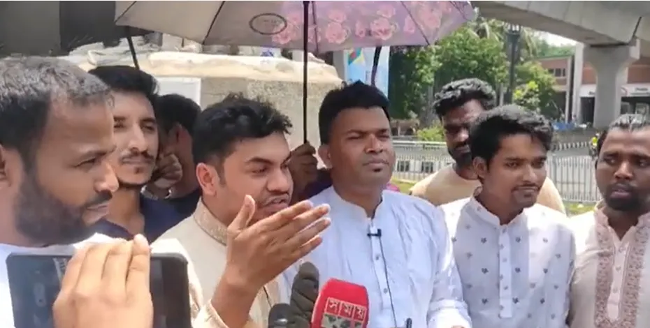 গড় আয়ু বাড়লেও চাকরিতে আবেদনের বয়স কেন বাড়েনি?