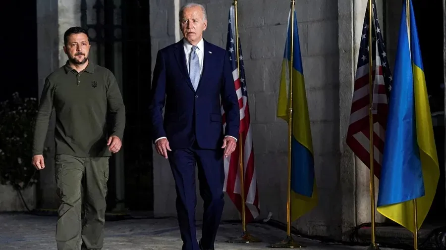 Biden, Zelenskiy inch towards Nato with 10-year defence agreement