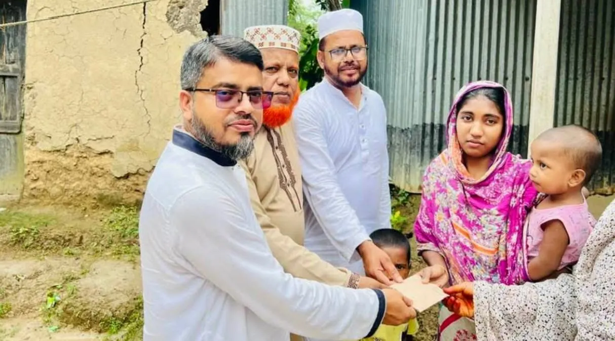 বিধবা শারমিনের পাশে শ্রীপুর উপজেলা জামায়াত