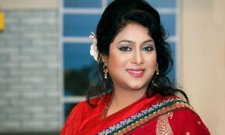 প্রতারক হতে সাবধান : শাবনূর