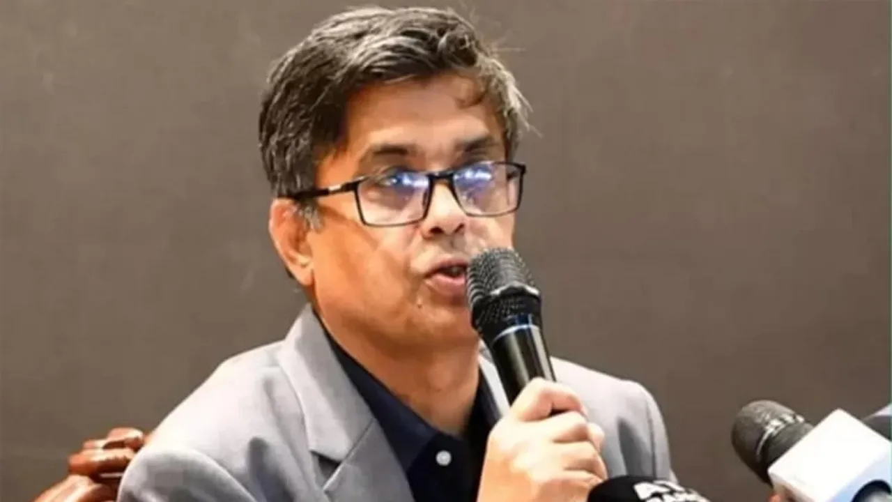 গণমাধ্যমের কাছে দায়িত্বশীল সাংবাদিকতা প্রত্যাশা করে সরকার