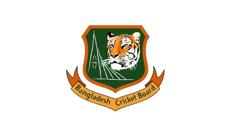 We should play the ball, not the bowler: Mushtaq Ahmed