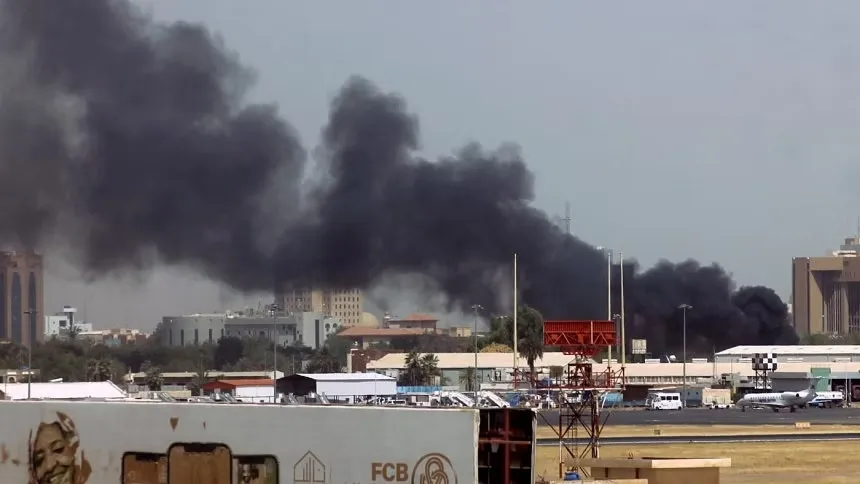 Deadly fighting between army, paramilitaries in Sudan kills 27
