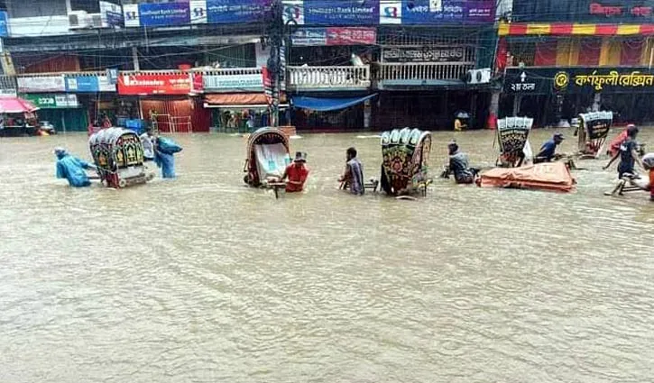 চট্টগ্রামে জলাবদ্ধতায় দুর্ভোগ চরমে