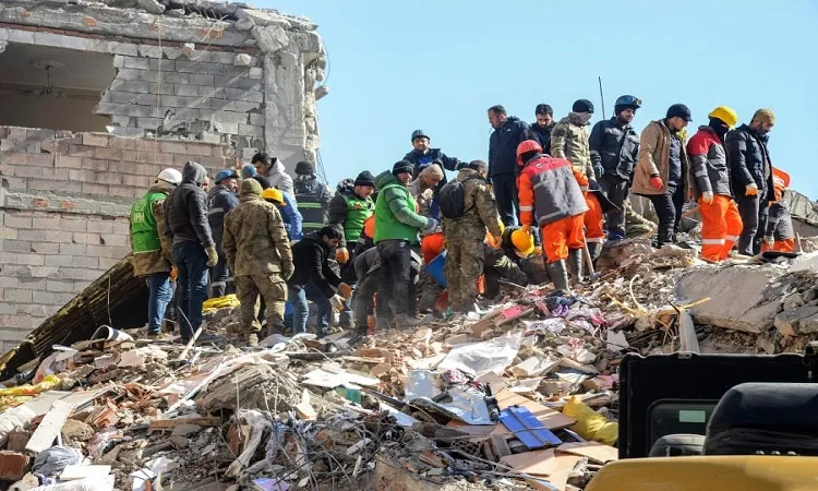 Earthquake death toll tops 21,000 in Turkey, Syria as hopes fade