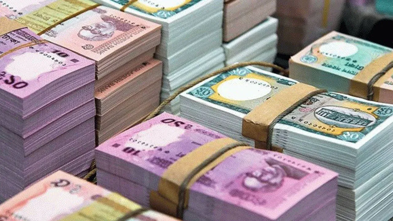 বিশেষ নিলামে আরো ৫ হাজার কোটি টাকার ঋণ নেবে সরকার