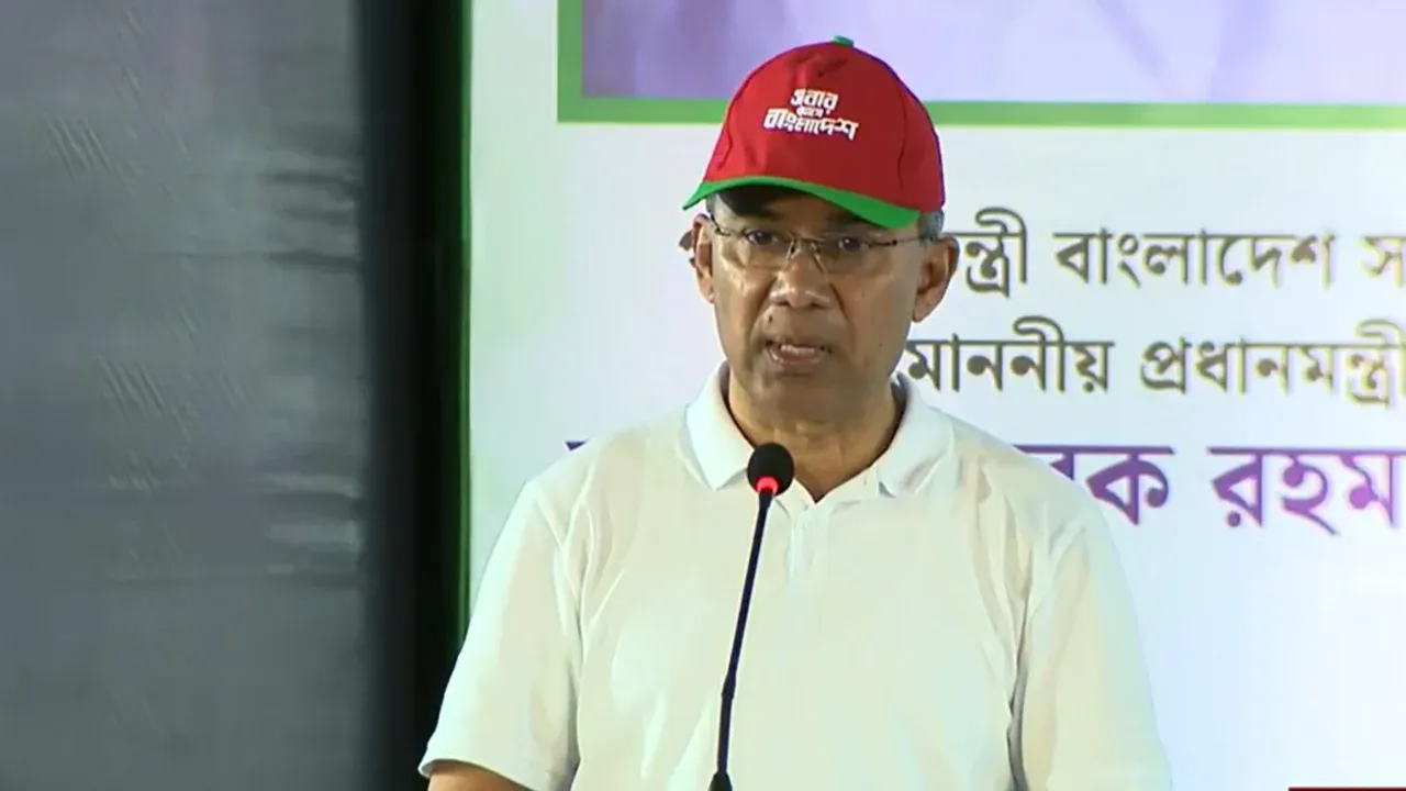 জলাবদ্ধতা থেকে রক্ষায় খাল খনন করছে সরকার