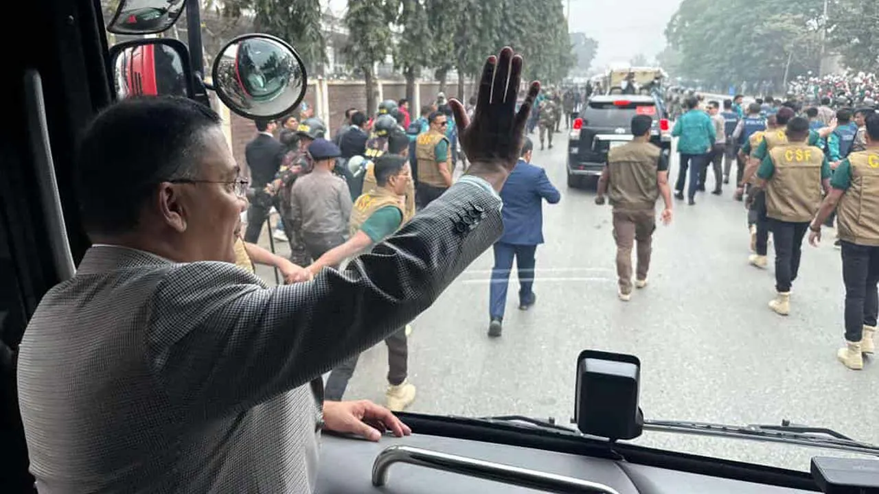 সংবর্ধনাস্থলে যাচ্ছেন তারেক রহমান