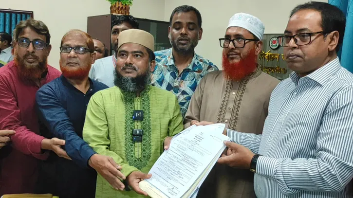 ঠাকুরগাঁও-১ উপনির্বাচনে মনোনয়ন জমা দিলেন দেলাওয়ার হোসেন