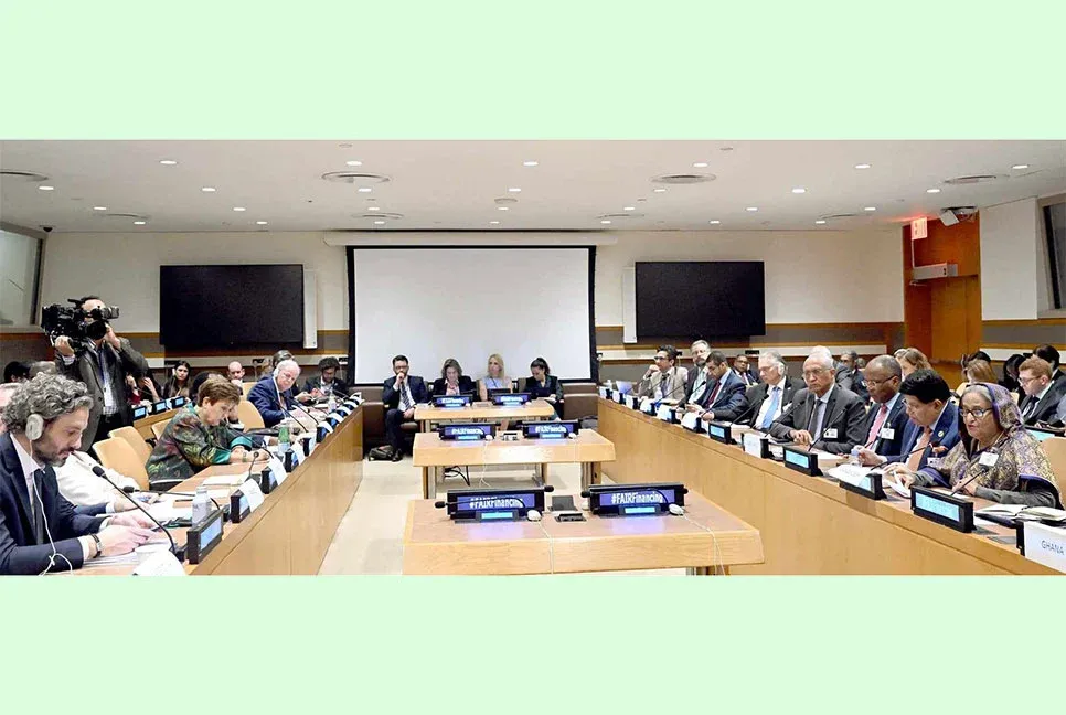বৈশ্বিক সঙ্কট কাটিয়ে উঠতে আর্থিক ব্যবস্থার পুনর্গঠন চাইলেন প্রধানমন্ত্রী