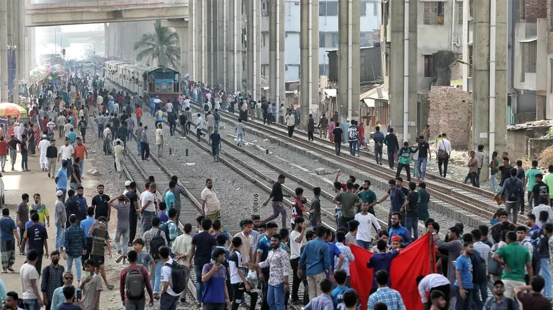 Road, rail traffic resumes as Titumir College students end blockade