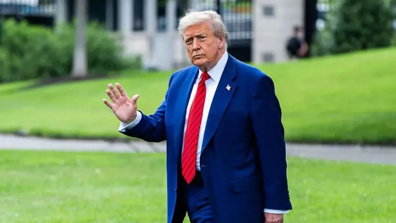 বিবিসির বিরুদ্ধে ১০ বিলিয়ন ডলারের মামলা ট্রাম্পের