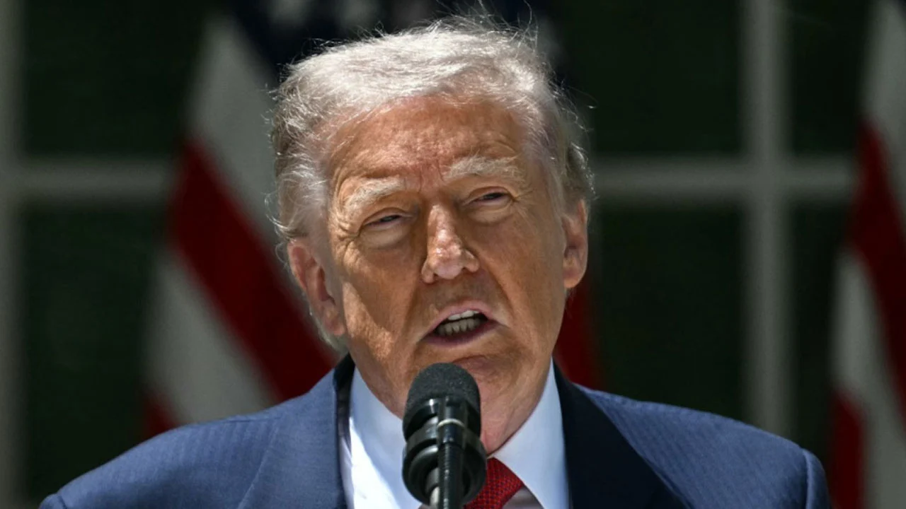 Trump_AtzzGpP