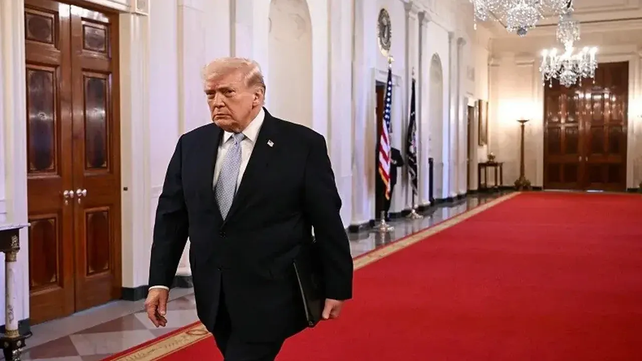 হরমুজ প্রণালি বন্ধ রেখেই ইরানের বিরুদ্ধে অভিযান শেষ করতে আগ্রহী ট্রাম্প