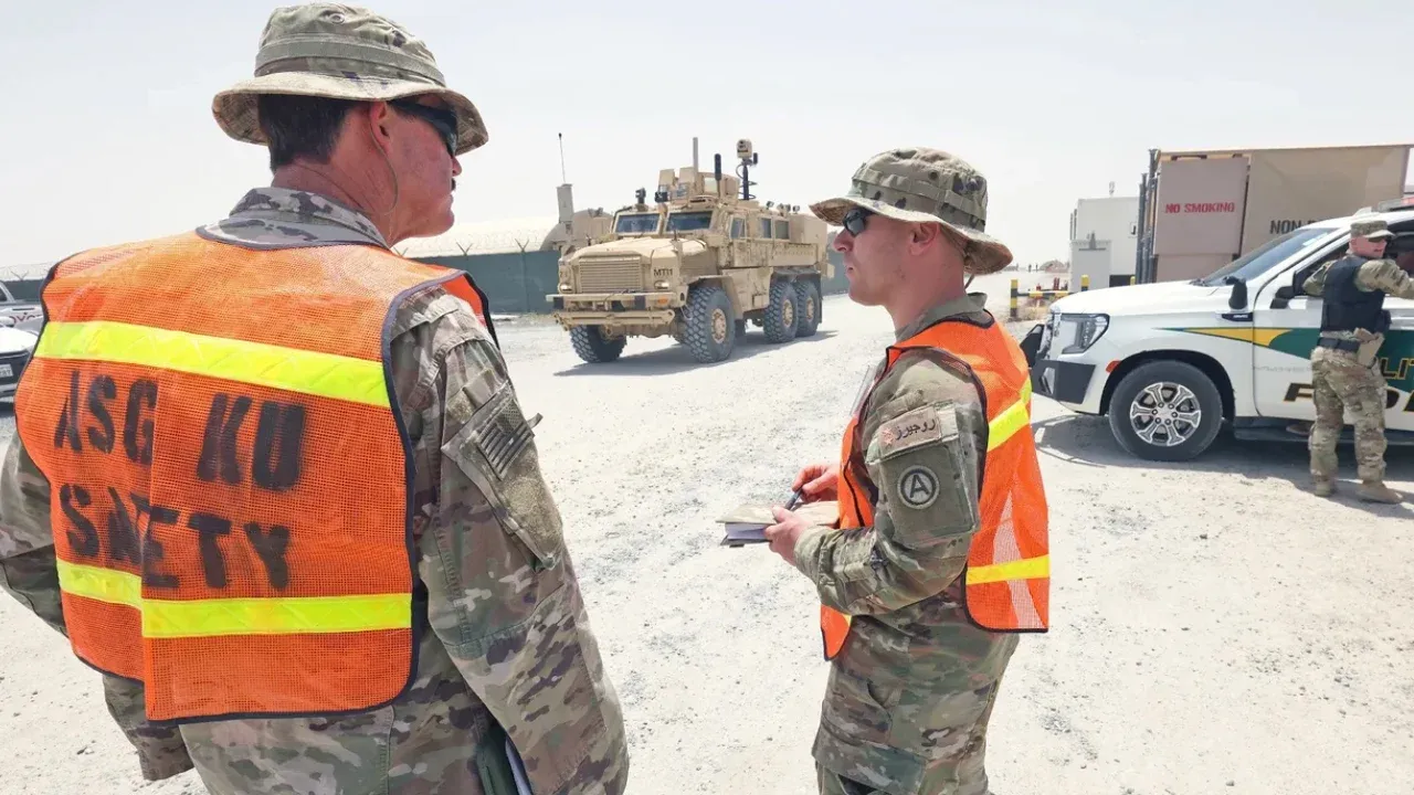 ইরানের হামলায় উপসাগরীয় অঞ্চলের মার্কিন ঘাঁটিগুলো ‘অকার্যকর’