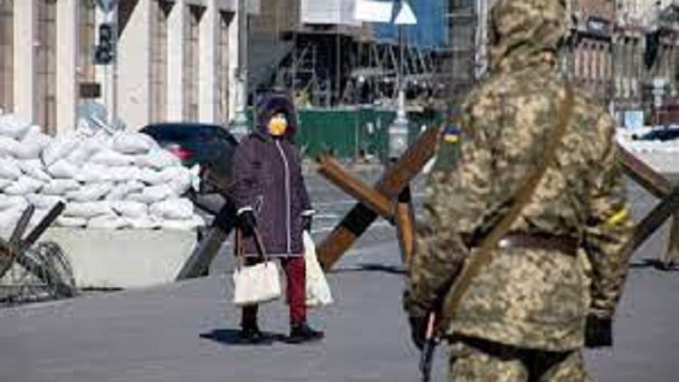 Russia squeezes Kyiv as 'unimaginable' tragedy looms in Ukraine