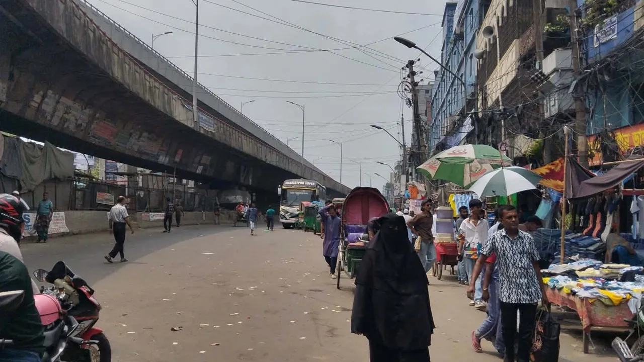 যাত্রাবাড়ী-সায়েদাবাদে পুলিশের কড়া নজরদারি