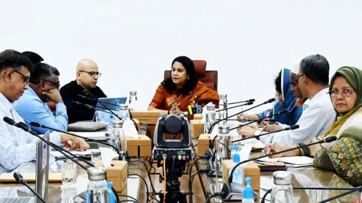 প্রযুক্তি নজরদারিতে  যাচ্ছে বাংলাদেশর বন শিল্প  : পরিবেশ উপদেষ্টা