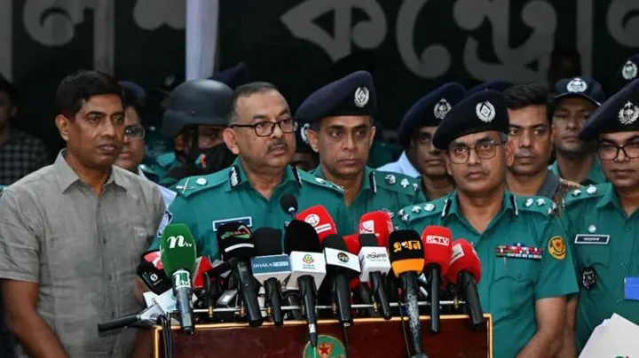 ডাকসু নির্বাচন নিয়ে নিরাপত্তাজনিত কোনও শঙ্কা নেই: ডিএমপি কমিশনার