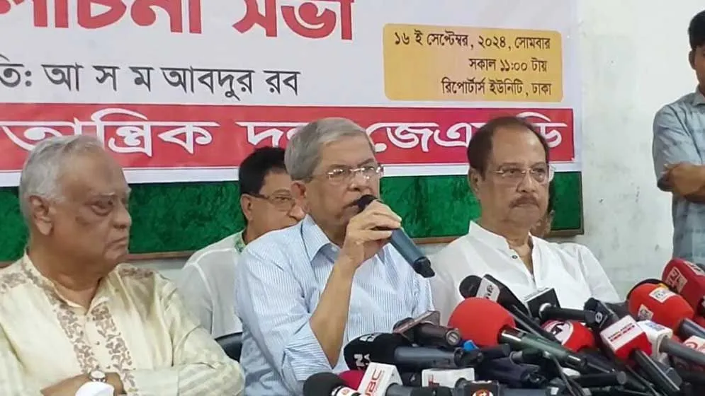 একটি মহল অন্তর্বর্তী সরকারকে অনির্দিষ্টকাল ক্ষমতায় রাখতে চায়: মির্জা ফখরুল