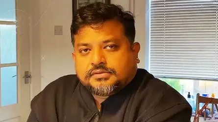 আওয়ামী লীগের পথ সুগম করছে কে?