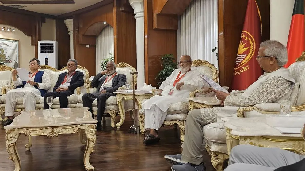 প্রধান উপদেষ্টার সঙ্গে বৈঠকে বিএনপি