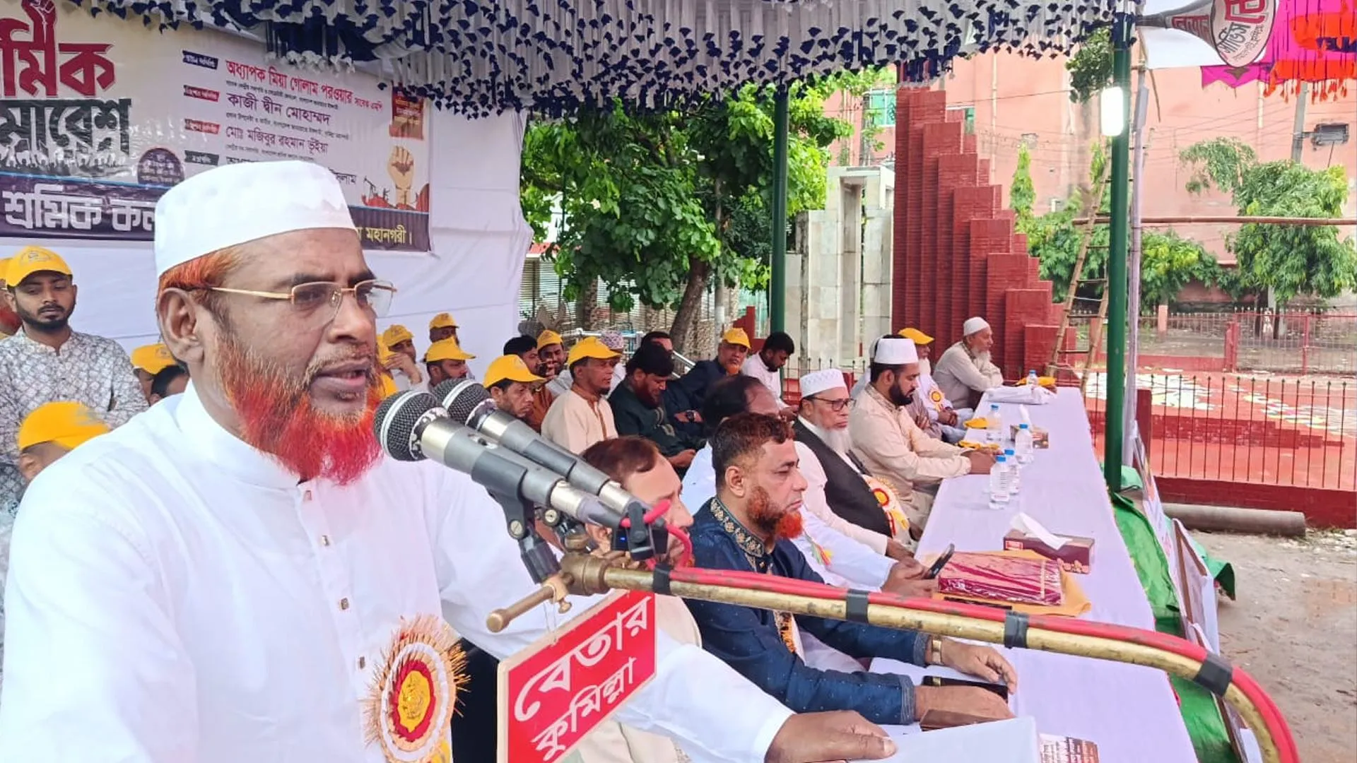 দেশকে বিভক্ত করার রাজনীতিতে অপশক্তি সক্রিয়: গোলাম পরওয়ার