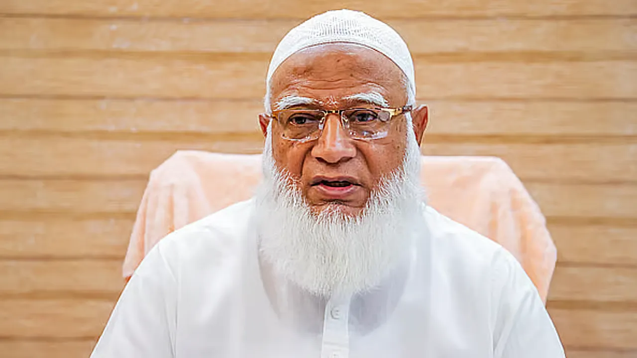 যাত্রীদের ভোগান্তি কমাতে দ্রুত পদক্ষেপ নেওয়ার আহ্বান জামায়াত আমিরের