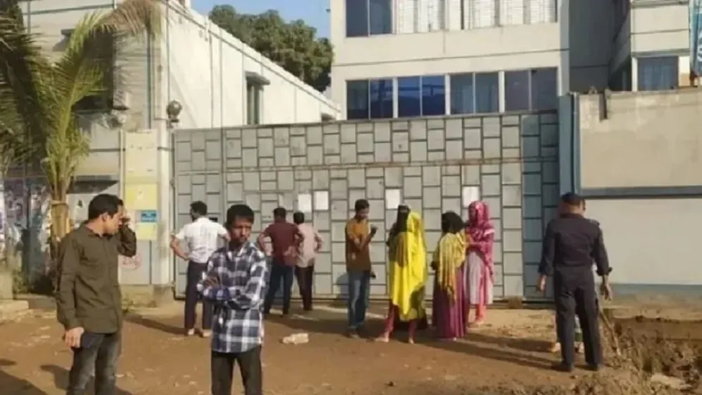 উত্তরায় অনির্দিষ্টকালের জন্য বন্ধ ৫ পোশাক কারখানা