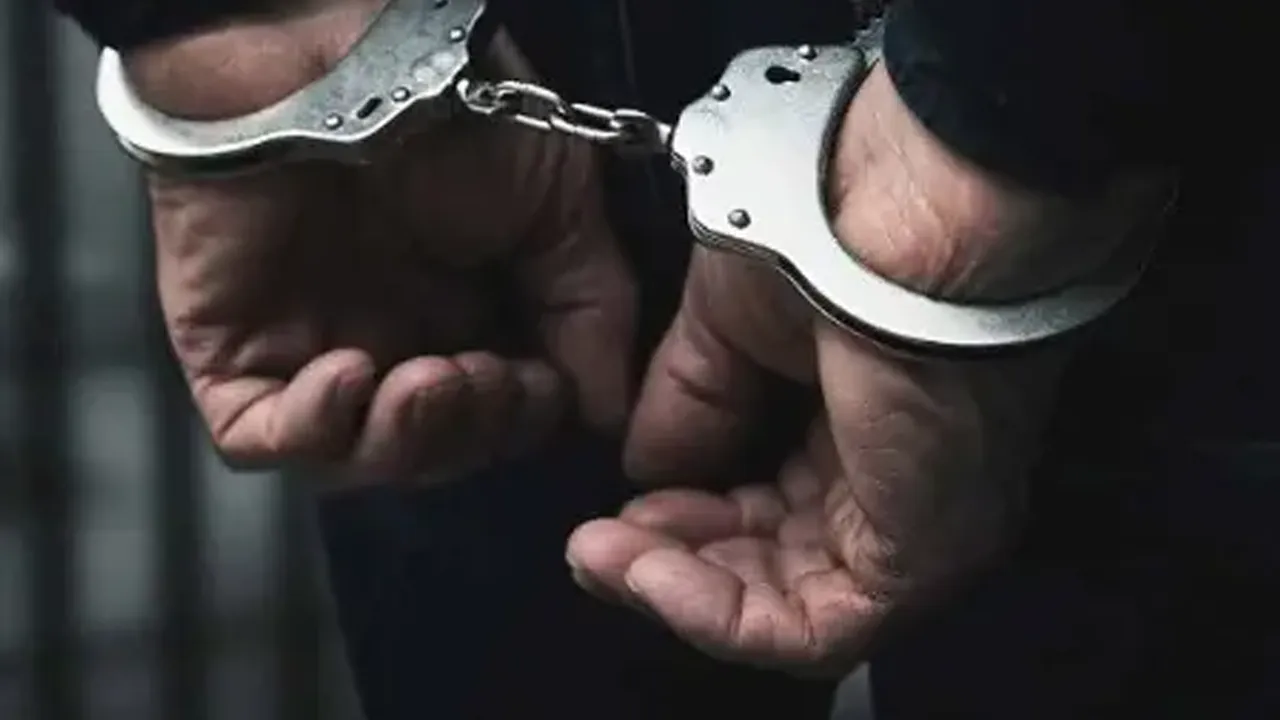 ২৪ ঘণ্টায় গ্রেফতার ৪৩৩, মামলা ২৭