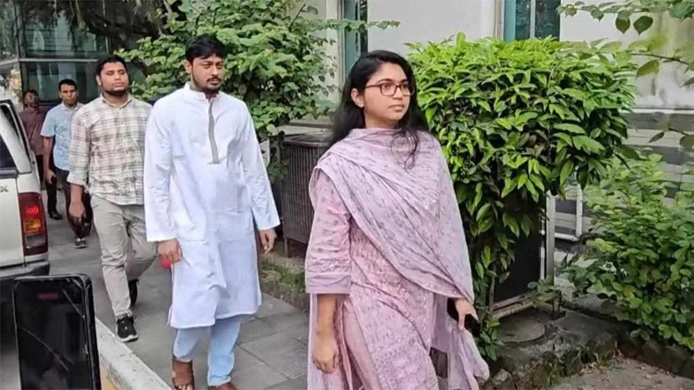 খালেদা জিয়াকে দেখতে হাসপাতালে এনসিপির ৩ নেতা